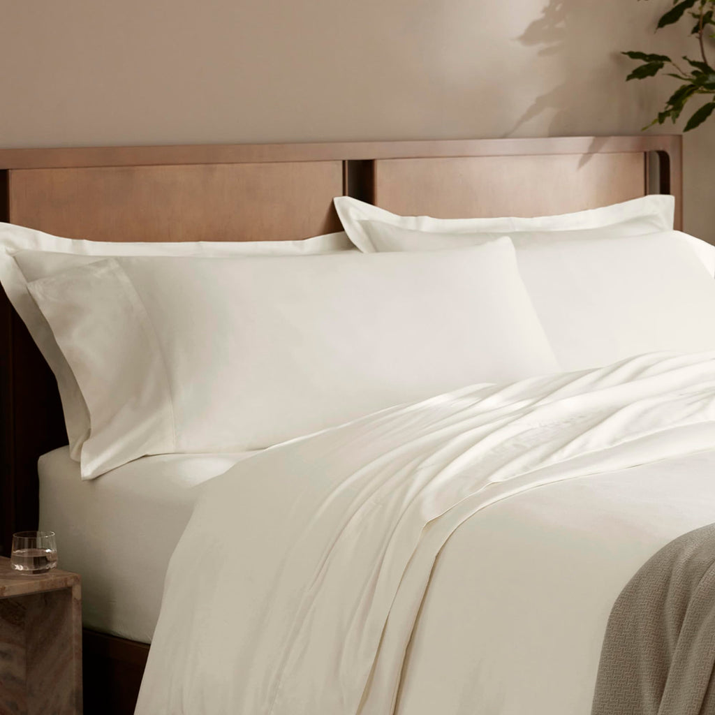 Boll & Branch Signature Hemmed Pillowcase Set – 100% Organic Cotton