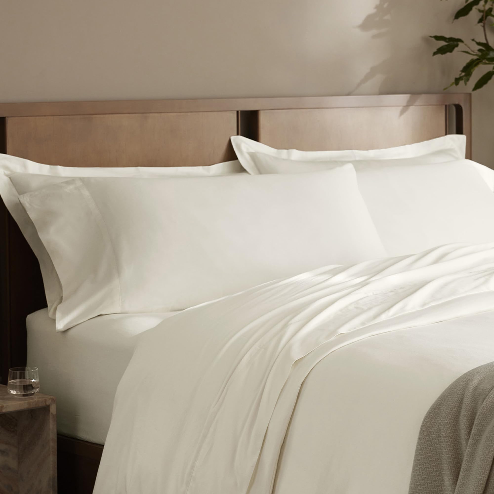 Boll & Branch Signature Hemmed Pillowcase Set – 100% Organic Cotton