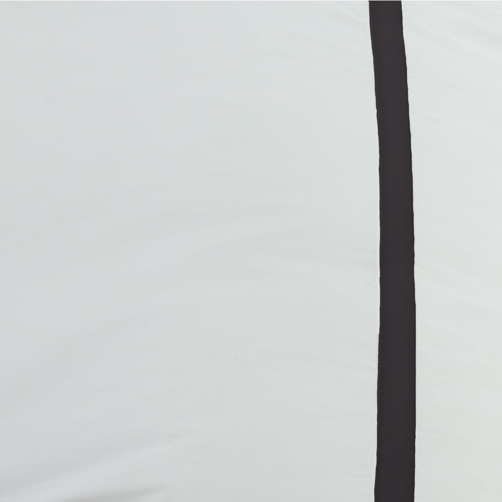 Sferra Estate Collection - 100% Long-Staple 200 Thread Count Cotton Percale with Sateen Appliqué - Cooling, Soft, and Breathable Bed Linens, 4pc Bedding Set