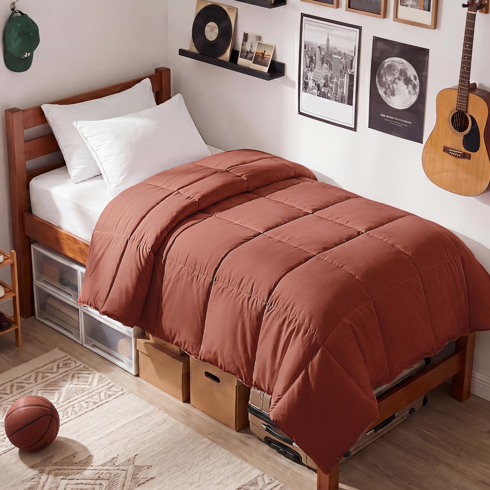 EASELAND Down Alternative Comforter - Quilted Duvet Insert for All Seasons, Soft Lightweight with Corner Tabs, Summer Winter Warm Bedding