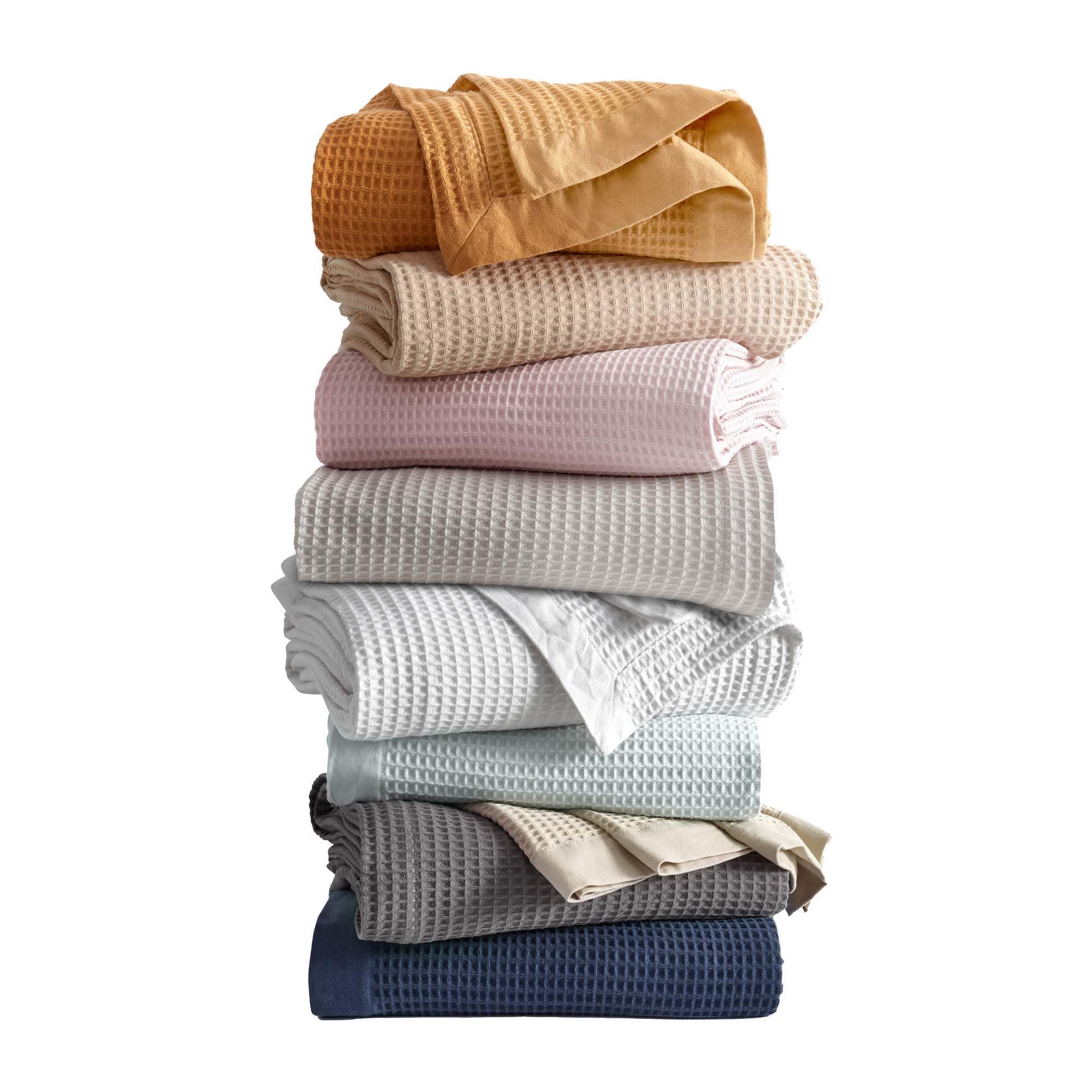 Classic Cotton Bed Blanket for Year-Round Comfort