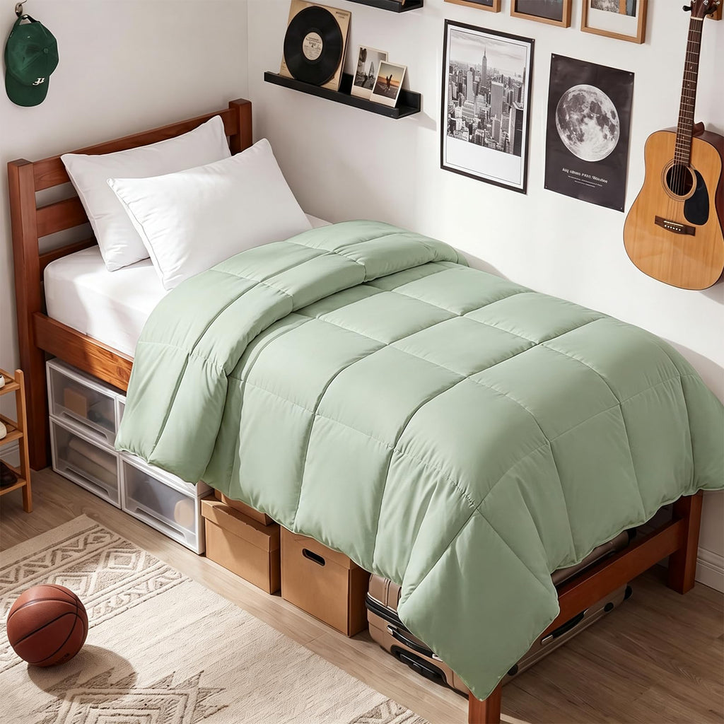 EASELAND Down Alternative Comforter - Quilted Duvet Insert for All Seasons, Soft Lightweight with Corner Tabs, Summer Winter Warm Bedding