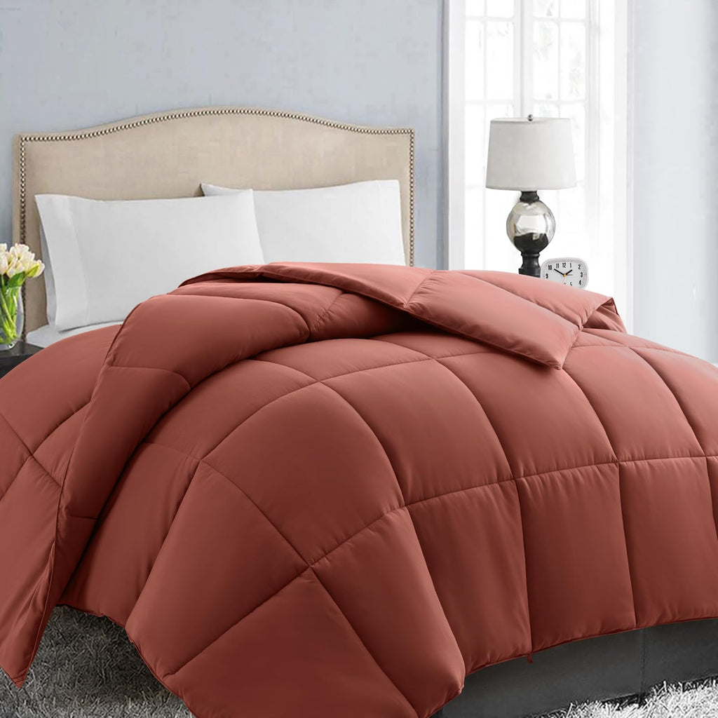 EASELAND Down Alternative Comforter - Quilted Duvet Insert for All Seasons, Soft Lightweight with Corner Tabs, Summer Winter Warm Bedding