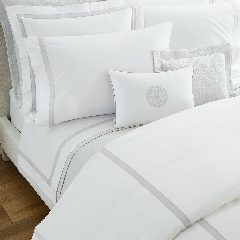 Sferra Estate Collection - 100% Long-Staple 200 Thread Count Cotton Percale with Sateen Appliqué - Cooling, Soft, and Breathable Bed Linens, 4pc Bedding Set