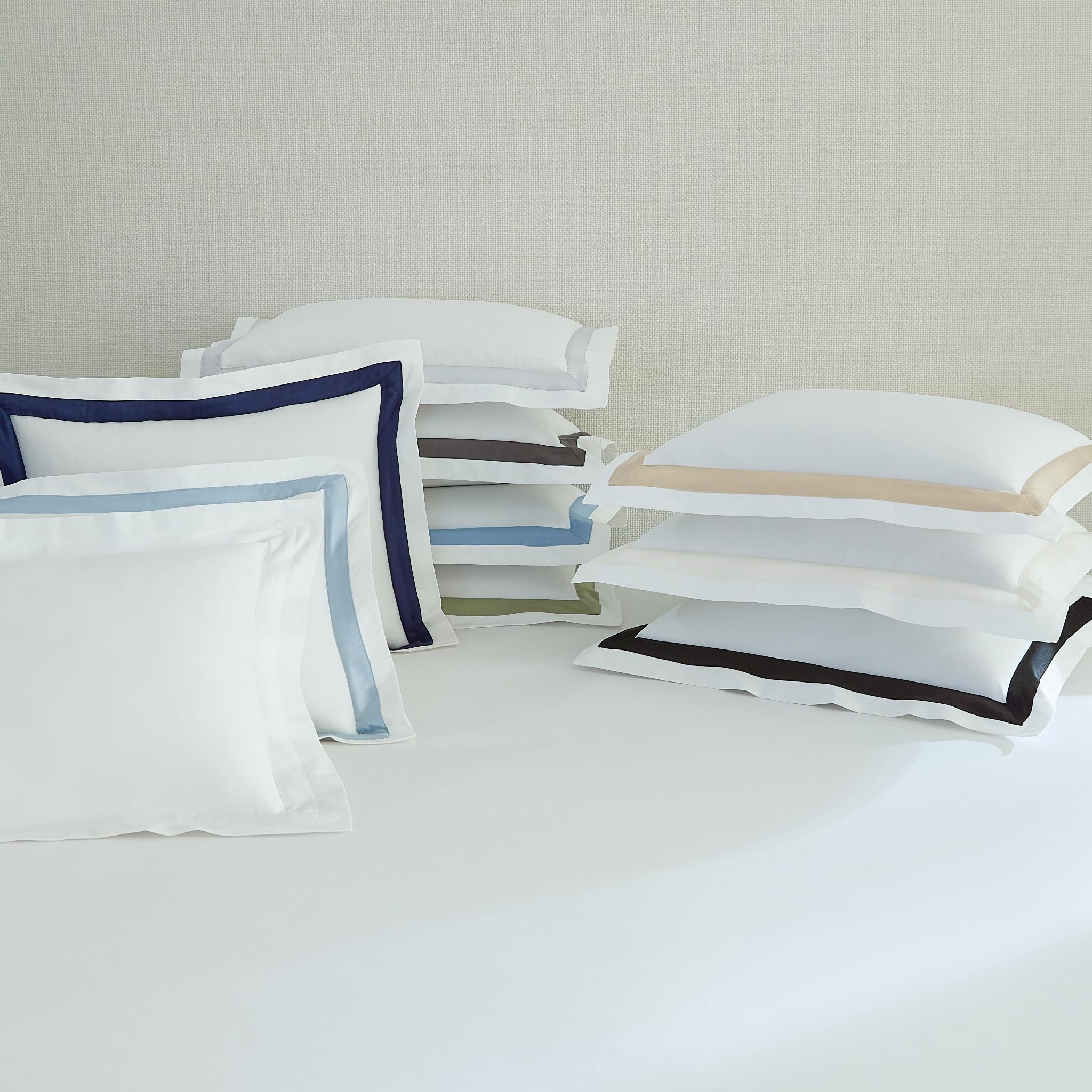 Sferra Estate Collection - 100% Long-Staple 200 Thread Count Cotton Percale with Sateen Appliqué - Cooling, Soft, and Breathable Bed Linens, 4pc Bedding Set