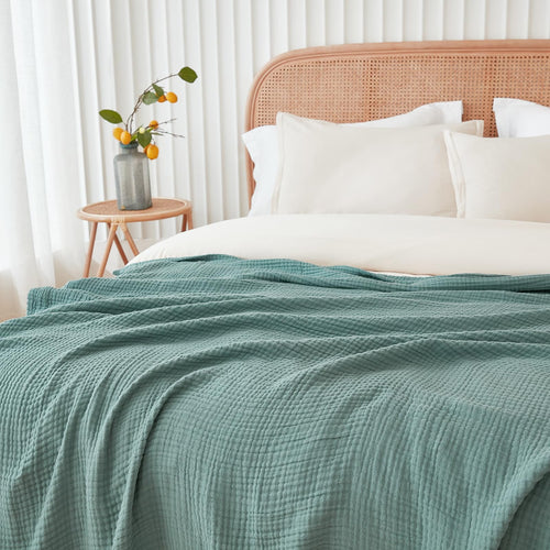 Breathable Muslin Gauze Throw Blanket for Adults