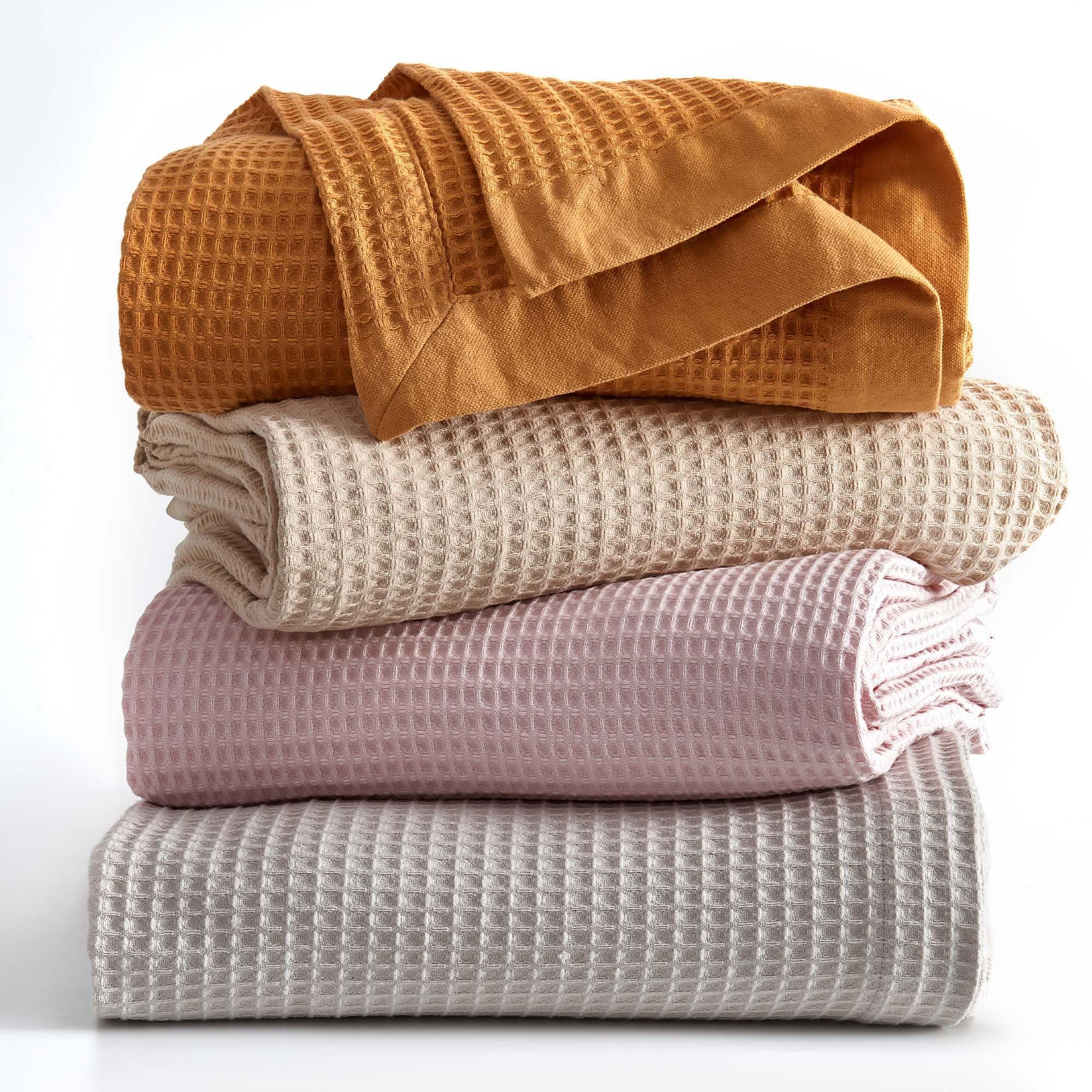 Classic Cotton Bed Blanket for Year-Round Comfort
