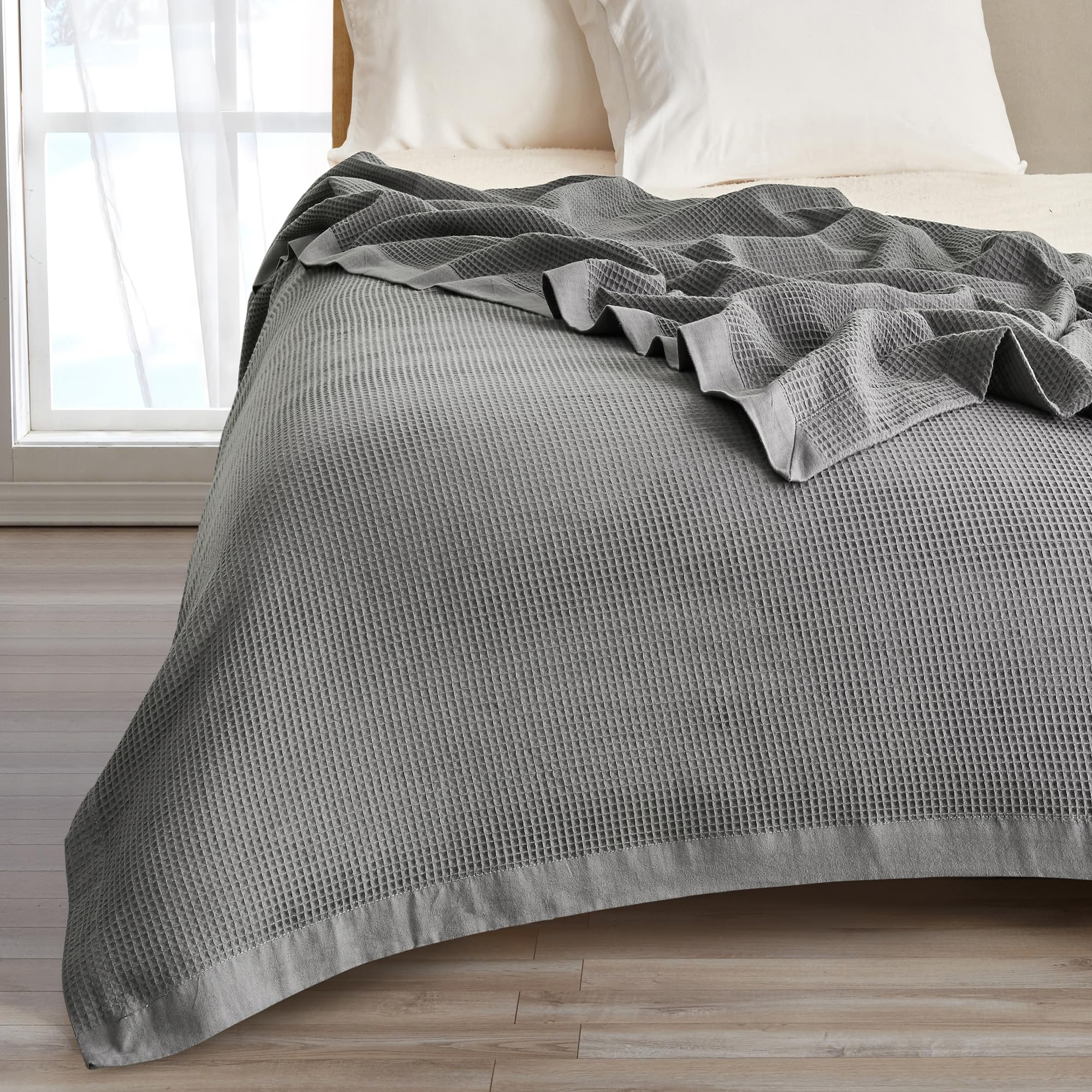 Classic Cotton Bed Blanket for Year-Round Comfort