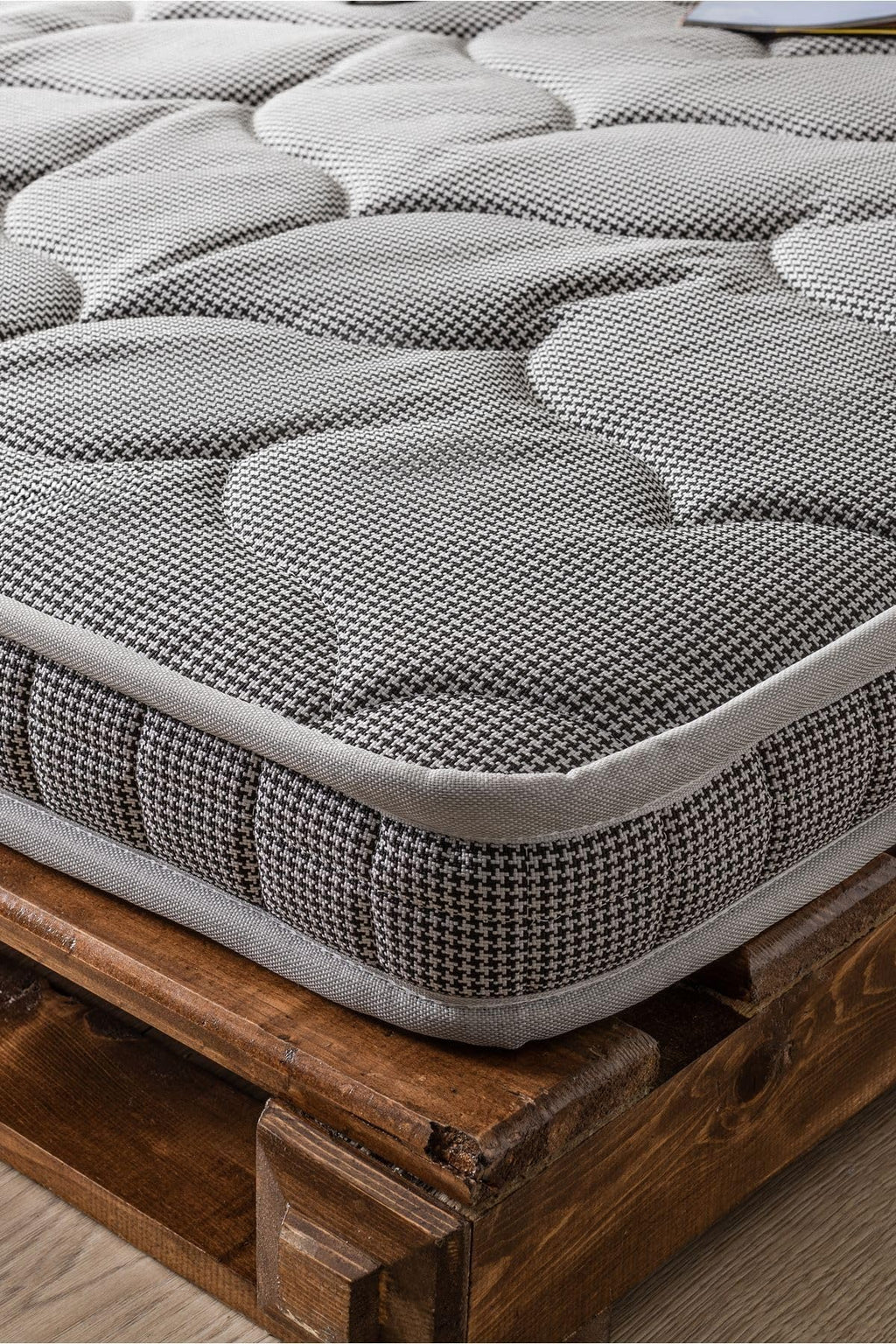 Cooling Orthopedic Mattress Topper for Full and Queen Beds