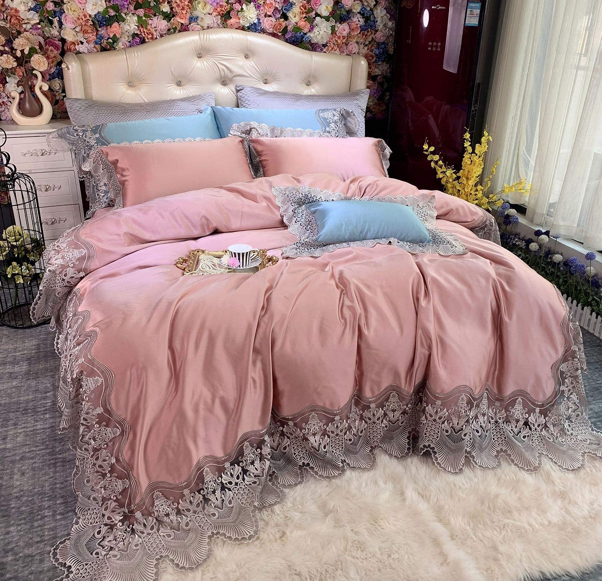 4 Pieces Satin Jacquard Embroidered Bedding Set Lace Print Hotel Quality Includes X1 Duvet Cover X2 Pillowcases and X1 Fitted Sheet Soft Lightweight Microfiber 220 240Cm